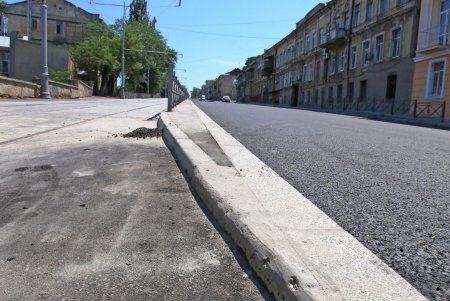 Спуск Маринеско и Новощепной ряд — работы приближаются к финишу (фоторепортаж)