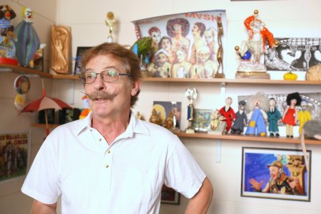 Юные одесситы из малообеспеченных семей посетили шоу комик-труппы «Маски» (фото)