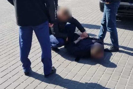 За систематическое взяточничество будут судить одесского полицейского