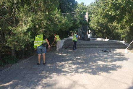 Коммунальщики привели в порядок ряд объектов в Киевском районе Одессы (фото) 