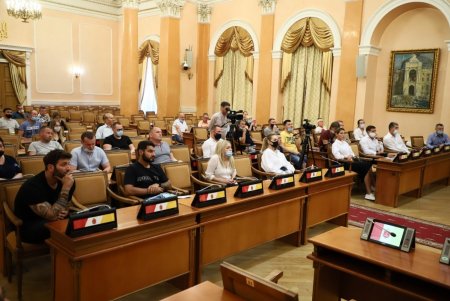 Мэр Одессы Геннадий Труханов встретился с представителями ресторанной индустрии города (фото, видео)