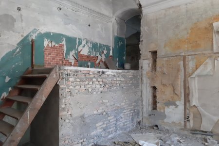 Специальная комиссия обследовала дом Гоголя для старта процесса его восстановления (фото)