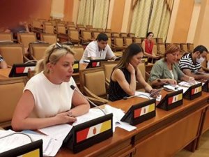 До конца года в городе заменят и модернизируют 108 лифтов