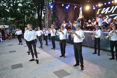 В городе стартовал летний фестиваль «Хочу в Одессу» (фото)