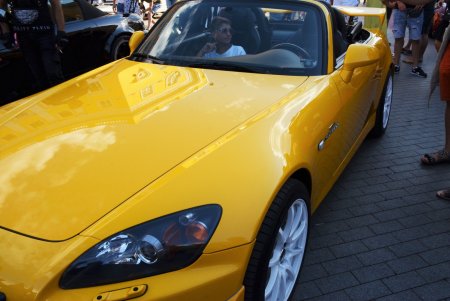 На Приморском бульваре прошла выставка японских автомобилей (фото)