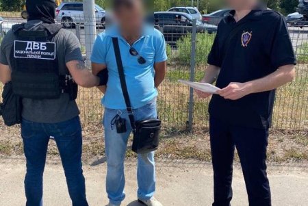 В Одесской области полицейский требовал 1500 долларов, обещая не привлекать к ответственности подозреваемого в грабеже (фото)
