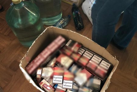 Житель Балты организовал продажу поддельного алкоголя и сигарет, опасных для жизни людей (фото, видео)