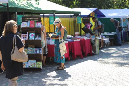 В Одессе открылась международная книжная выставка-ярмарка «Зеленая волна» (фоторепортаж)
