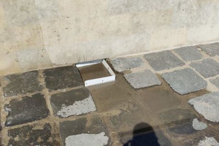 В Воронцовском переулке наркоман бросался камнями в прохожих