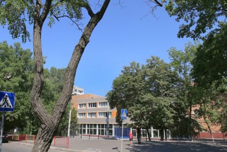Михайловская площадь в тихом районе Молдаванки (фоторепортаж)