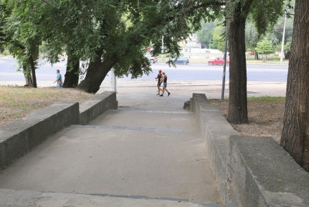 Сквер с Курсантской лестницей (фоторепортаж)