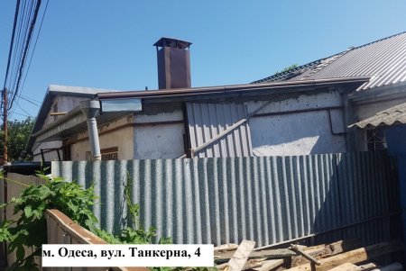 За неделю специалисты выявили почти 30 объектов незаконного строительства (фото)