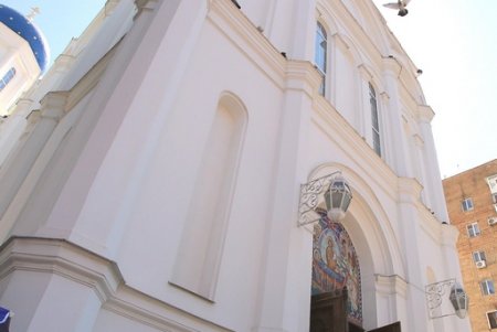Православные одесситы празднуют Медовый Спас (фоторепортаж)