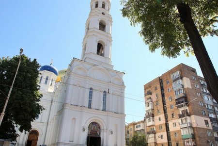 Православные одесситы празднуют Медовый Спас (фоторепортаж)
