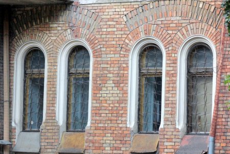 Воскресная прогулка по Спиридоновской (фоторепортаж)