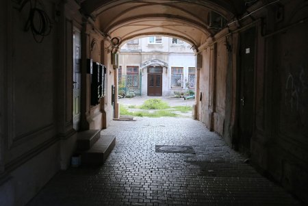 Воскресная прогулка по Спиридоновской (фоторепортаж)