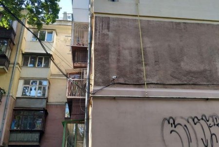 Во дворах на Маразлиевской установили современные светодиодные фонари (фото)