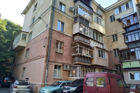 Во дворах на Маразлиевской установили современные светодиодные фонари (фото)