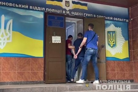 Опытный домушник грабил квартиры на Черемушках (фото, видео)