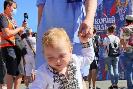 Вышиванковая цепь по-карантинному (фоторепортаж)