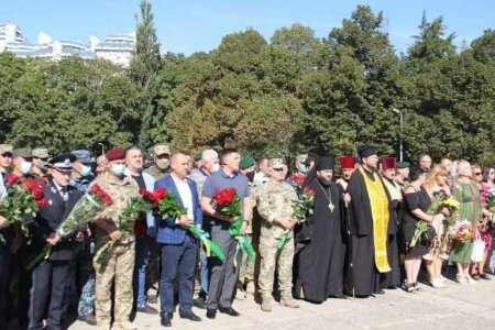 Одесса чтит погибших защитников за независимость и суверенитет Украины (фото)