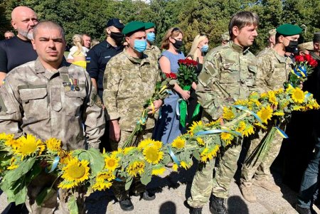 Одесса чтит погибших защитников за независимость и суверенитет Украины (фото)
