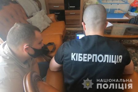 Мошенники украли 75 тысяч гривен с карточек иностранцев, сняв их через терминал в одесском отеле