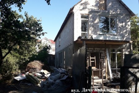 Районы города очищают от объектов самовольного строительства: за неделю обнаружено 20 строений (фото)