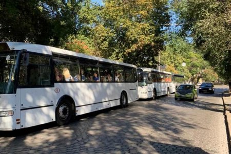 От Суворовского района до центра по маршруту № 190 пустили новые автобусы (фото)
