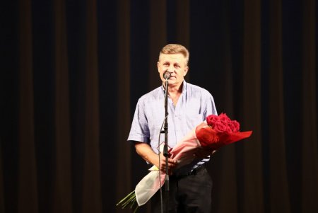 Мэр вручил почетные награды девятерым одесситам за вклад в развитие города (фото)