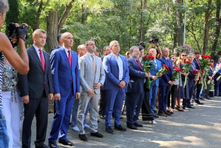 В Преображенском парке открыли Мемориальный музей-стену (фоторепортаж)