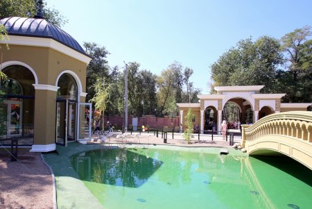 Мавританский стиль: горожанам представили новый вход в Одесский зоопарк (фоторепортаж)