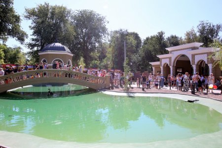 Мавританский стиль: горожанам представили новый вход в Одесский зоопарк (фоторепортаж)