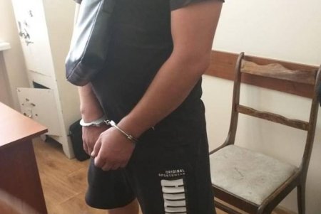 Житель Овидиопольского района, подозреваемый в незаконном обращении с оружием, пытался подкупить следователя (фото)