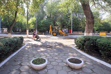 Ремонт теплотрассы на Канатной (фоторепортаж)