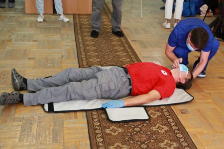 Семейные врачи прошли тренинг по оказанию первой медицинской помощи (фото)
