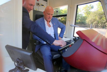 Новый трамвай Odissey Max запустят на поселок Котовского (фоторепортаж)