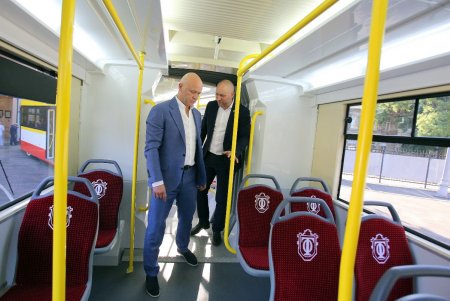 Новый трамвай Odissey Max запустят на поселок Котовского (фоторепортаж)