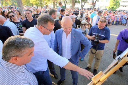 Алексеевский сквер в ближайшее время преобразится (фоторепортаж)