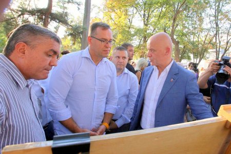 Алексеевский сквер в ближайшее время преобразится (фоторепортаж)