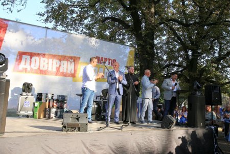 Алексеевский сквер в ближайшее время преобразится (фоторепортаж)