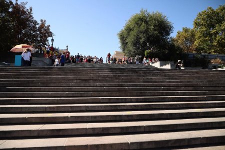 Вверх по Потемкинской лестнице пробежали около 70 профессиональных легкоатлетов (фото)