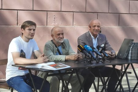 В Одесском художественном музее презентовали каталог с картинами выставки «сурового стиля» (фото)