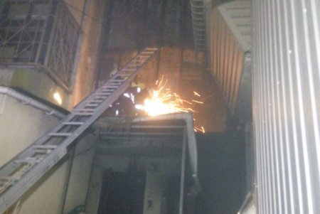 Во время пожара в высотке на Фонтане эвакуированы 40 человек (фото)