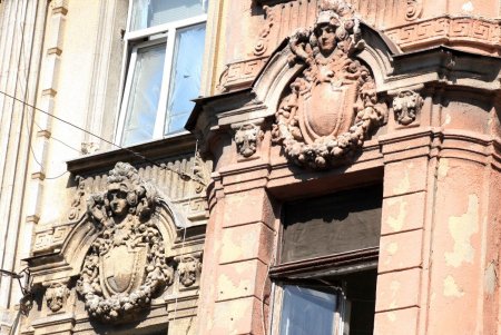 Улица Садовая: сегодня уже без садов, зато с отреставрированными историческими зданиями (фоторепортаж)