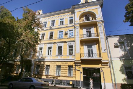 Улица Садовая: сегодня уже без садов, зато с отреставрированными историческими зданиями (фоторепортаж)