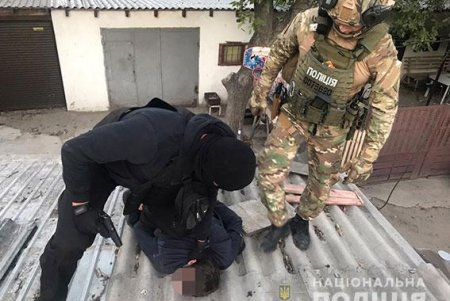 Четверых рецидивистов, которые связывали и пытали людей, задержали в Одессе (фото, видео)