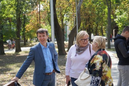 Окончание благоустройства сквера возле кинотеатра «Вымпел» отметили детским праздником (фото)