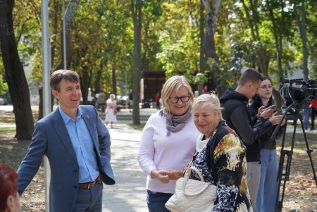 Окончание благоустройства сквера возле кинотеатра «Вымпел» отметили детским праздником (фото)