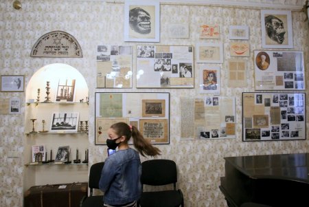Музей истории евреев Одессы: тысячи уникальных экспонатов из жизни горожан в разные исторические периоды (фоторепортаж)